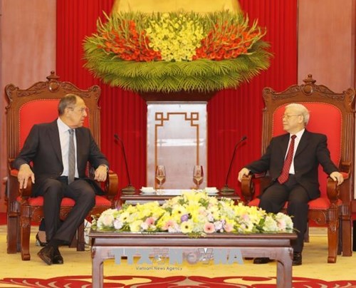 Tổng Bí thư Nguyễn Phú Trọng tiếp Bộ trưởng Ngoại giao LB Nga Sergey Lavrov. Ảnh: TTXVN